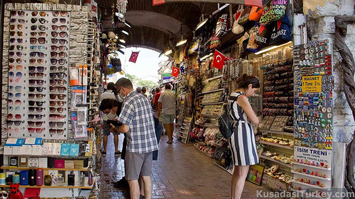 10 Biggest Mistakes Tourists Make in Kusadasi (And How to Avoid Them)